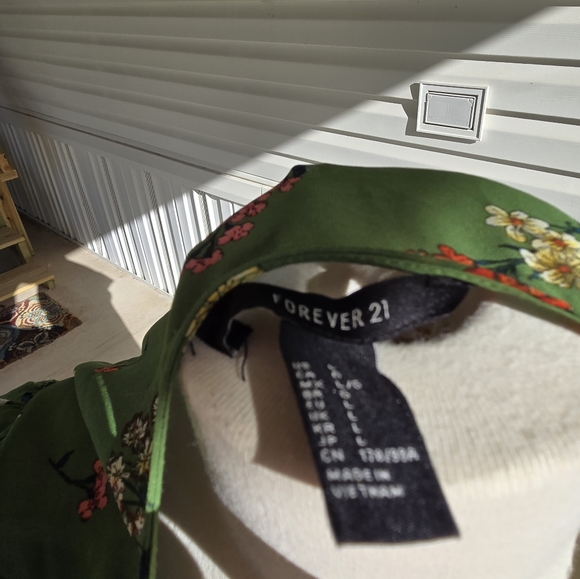 Forever 21:Floral Green Dress - Picture 5 of 5